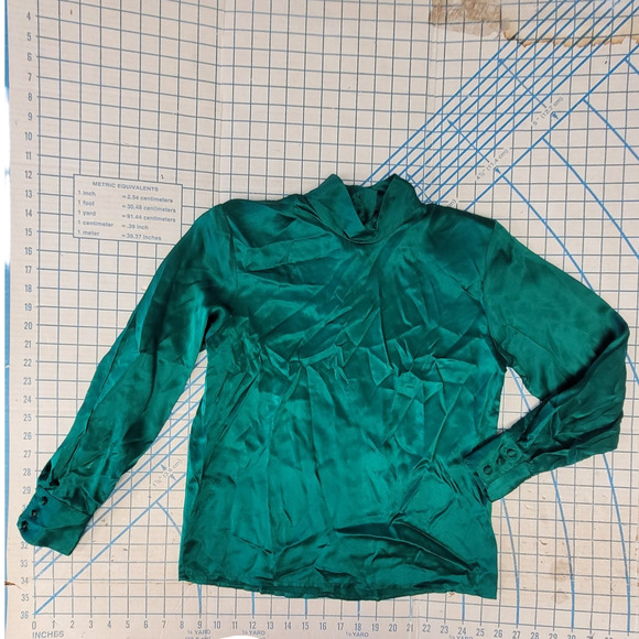 Talbots Vintage Petite Silk Satin Turtleneck Luxe Button Back Long Sleeve Blouse - Picture 5 of 15